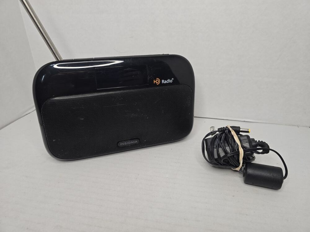 Insignia NS-HDRAD2 Tabletop HD Radio Tested And Working Great FM and HD Radio